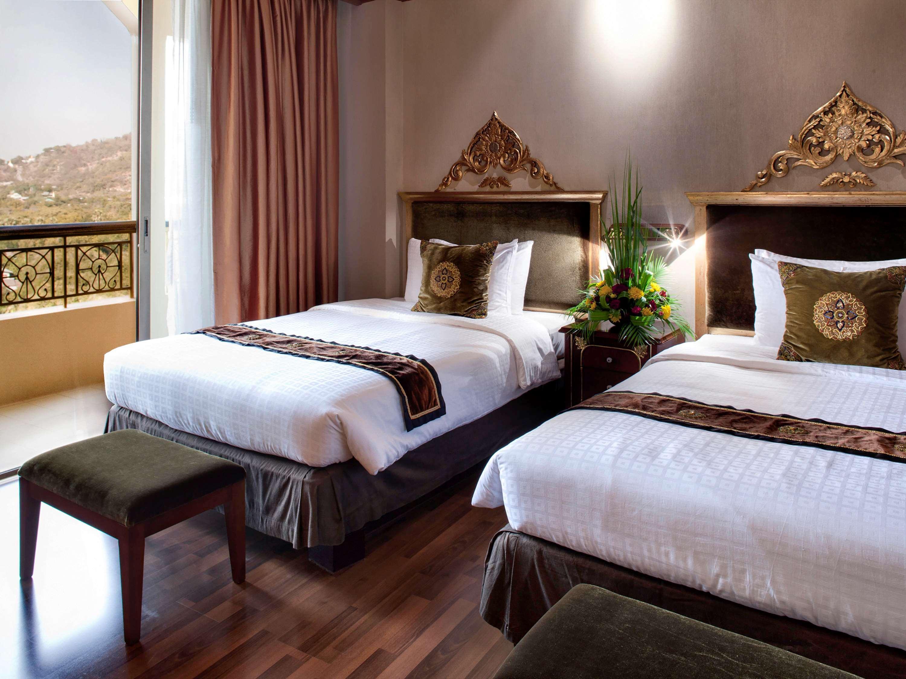 Mercure Mandalay Hill Resort Bagian luar foto