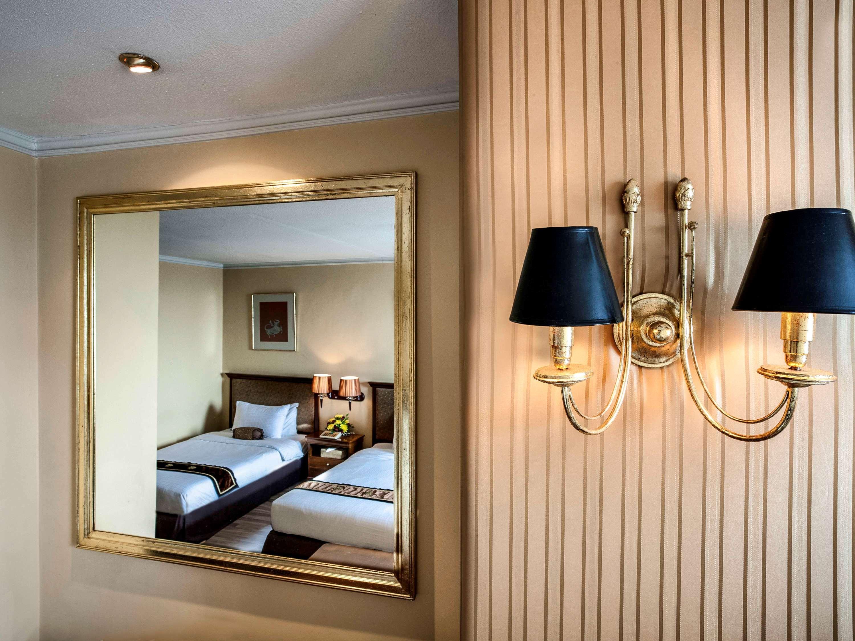 Mercure Mandalay Hill Resort Bagian luar foto
