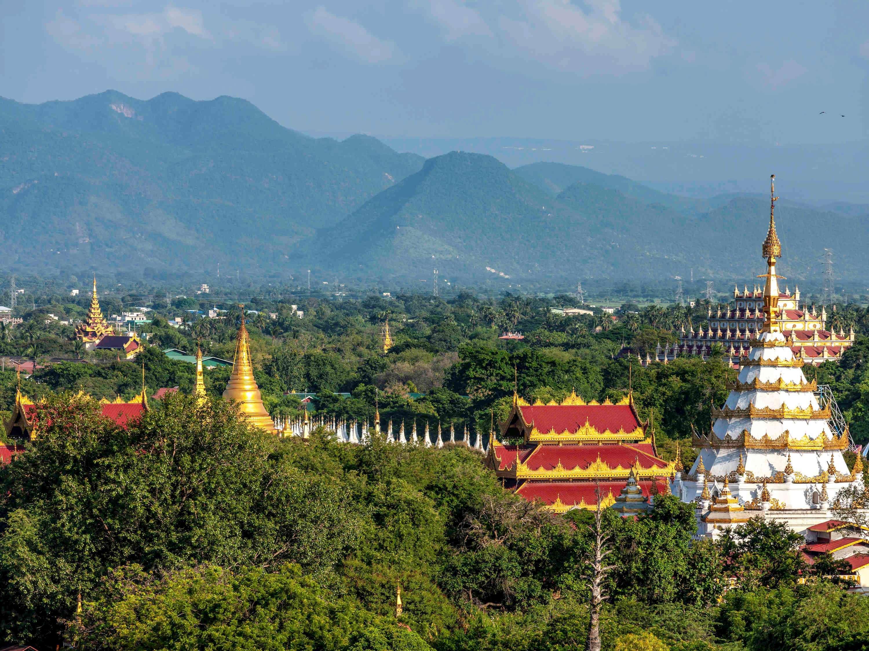 Mercure Mandalay Hill Resort Bagian luar foto
