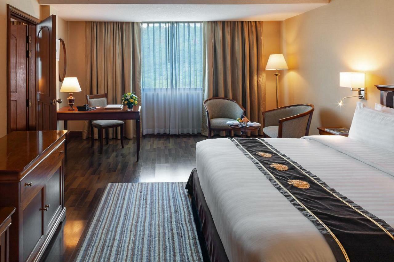 Mercure Mandalay Hill Resort Bagian luar foto